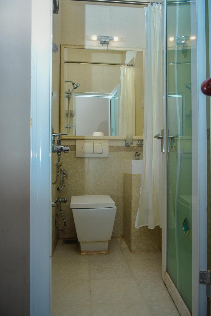 Donald Mansion Apartment Negombo Exterior photo